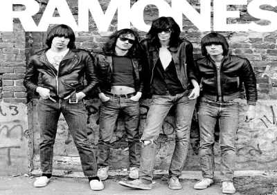Ramones - Blitzkrieg Bop (Live at the Roxy, Hollywood, CA, 8/12/76) [Set 2]